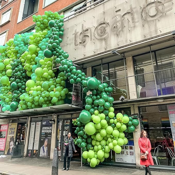 PartyWoo Pearl Light Green Balloons 140pcs Different Sizes of 18 12 10 5 Inch Pastel Neon Green Balloon Arch Kit for Baby Shower Wedding Spring Forest Theme Birthday Party Decorations Green-Z43