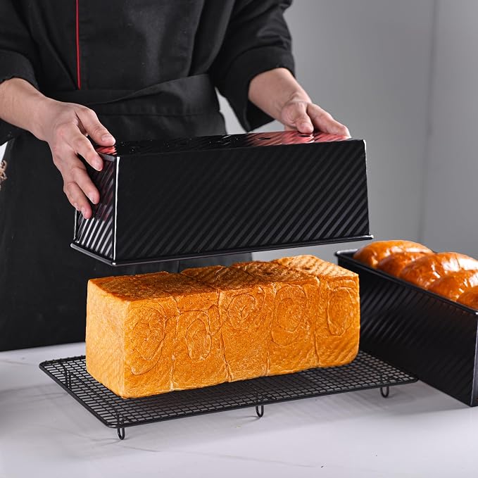Commercial Pullman Loaf Pan with Lid, 2.2Lb Dough Capacity Non-Stick Rectangle Corrugated Carbon Steel Bread Toast Mold with Cover for Baking Bread (Black)