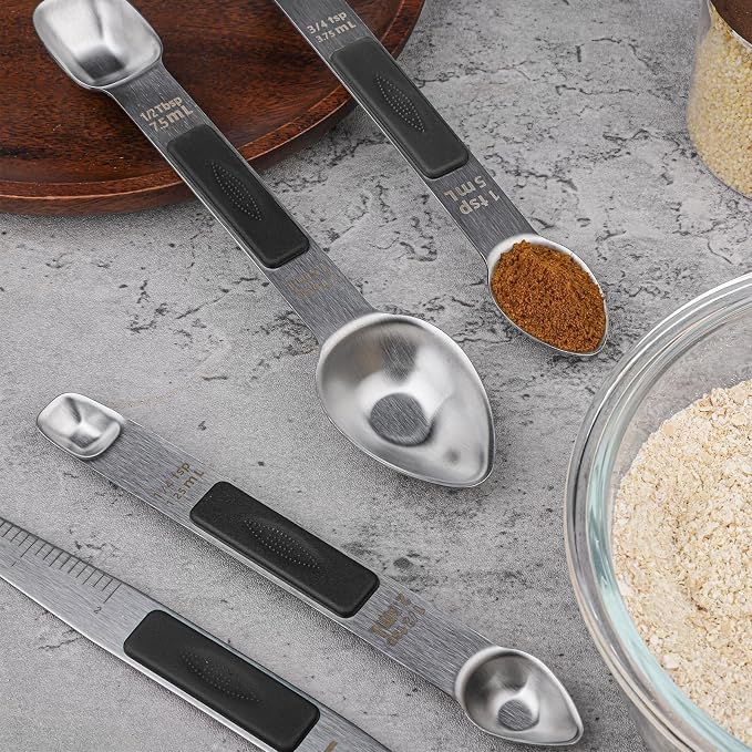Magnetic Measuring Spoons Set Stainless Steel Double Sided Measuring Spoons with 1 Leveler Measuring Teaspoon Tablespoon for Dry and Liquid Ingredients (5, Black)