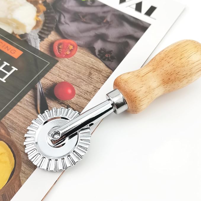 BlingKingdom Fluted Pastry Wheel Cutter, Sturdy Pasta Cutter Wheel Ravioli Crimper Edge Cutter Wheel for Home and Kitchen - 1.5 Inch Diameter