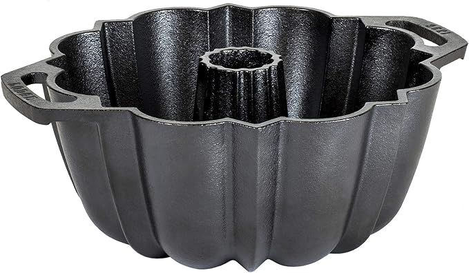 Lodge Cast Iron Fluted Cake Pan