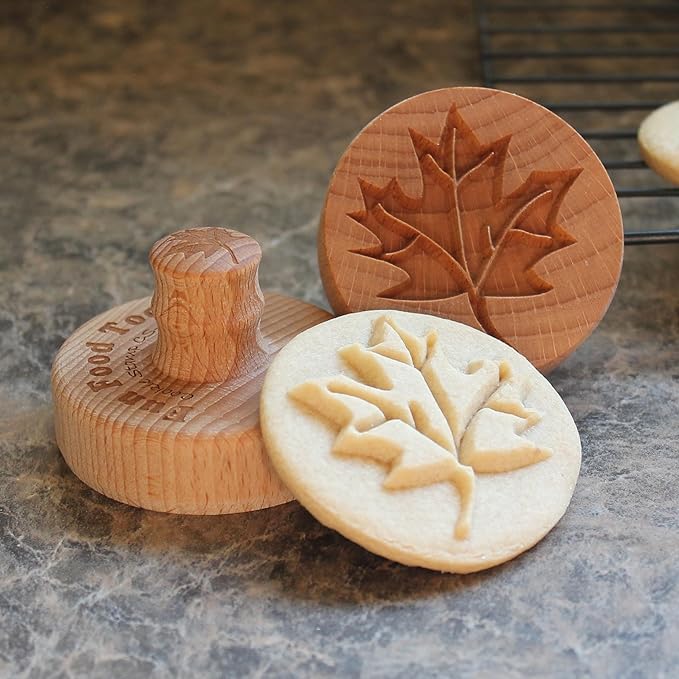Wood Cookie Stamp, 2.5 Inch (Maple Leaf CS-146)