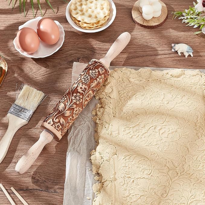 Embossed Wooden Rolling Pin Darker 3D Flower Rattan 35cm Rolling Pin for Thanksgiving Baking Biscuits DIY Kitchen Tool Baking Accessories Homemade Bakery Pastry Cookie Fondant Dough Pizza