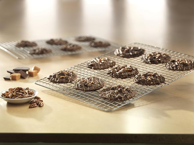 USA Pan Quarter Sheet Oven Safe Nonstick Baking and Cooling Rack