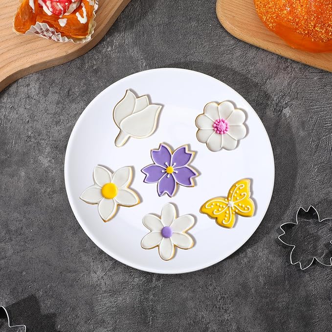 6PCS Flower Cookie Cutter Set, Summer Flowers Cookie Cutters-Daisy, Tulip, Butterfly, Biscuit Fondant Molds, Stainless Steel Cookie-Cutters, Christmas DIY Baking Tool