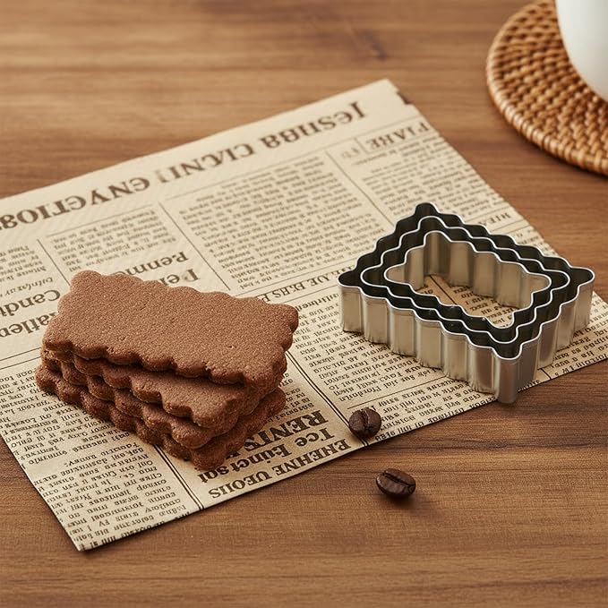 Qianyu 6 Pcs Scalloped Cookie Cutter Set, Stainless Steel Square Rectangle Biscuit Molds with Fluted Jagged Edge Assorted Sizes Geometric Frame Plaque Fondant Cake Fruit Vegetable Shapes Cutter