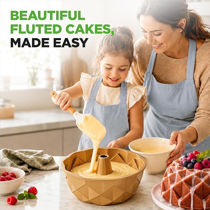 NutriChef 9-Inch Cake Pan - 9 Cups Nonstick Heavy Cast Aluminum Cake Mold for Baking - French Wreath Design for Uniform Baking - Easy to Clean, Gold