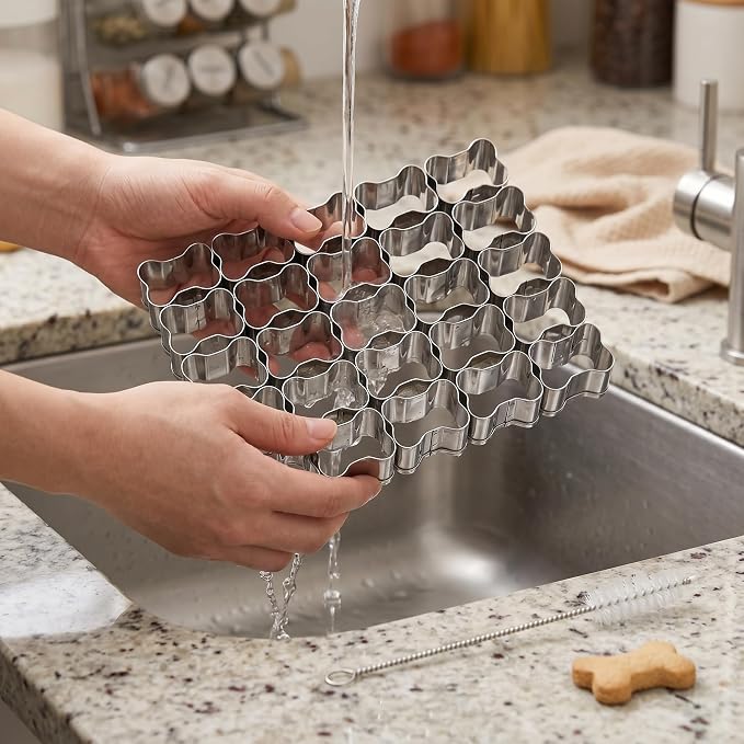25 PCS Bone Shaped Cookie Cutter Set, Stainless Steel Mini Bone Cookie Cutters with Cleaning Brush, Small Dog Bone Biscuit Cutters for DIY Baking Cookies Fondant Pet Treats