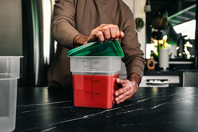 Cambro Food Storage Container with Lid (Microwave Safe and BPA-Free) - 2 Pack - Classic Series Square with Green Lid - 4 QT (Quart) - Commercial Grade for Food Prep (Translucent)