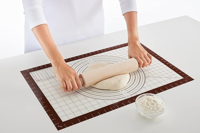 Lékué Non-stick Pastry Mat with measuring guides, 15.7 x 0.4 x 23.6inch