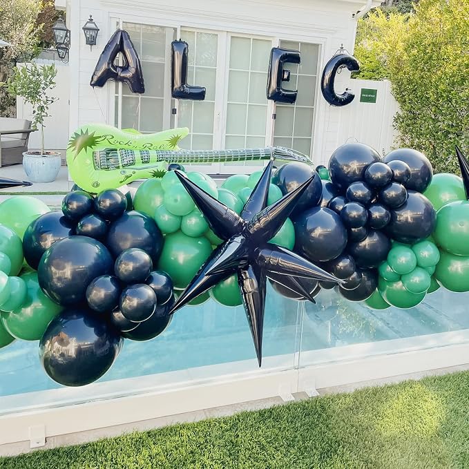 Voircoloria 130pcs Dark Green Balloons Different Sizes 18" 12" 10" 5" Hunter Green Balloons for Birthday Dinosaur Baby Shower St. Patrick's Day Summer Jungle Forest Safari Party Decorations