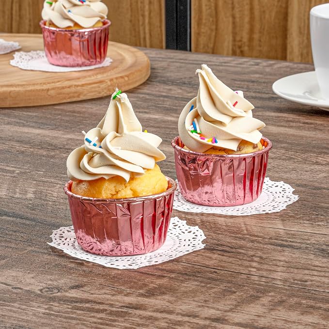 Restaurantware-Pastry Tek 4 x 4 Inch Lace Doilies, 4,000 Decorative Tableware Placemats - Disposable, Round, White Paper Table Doilies, for Birthdays, Or Weddings, Table Decor