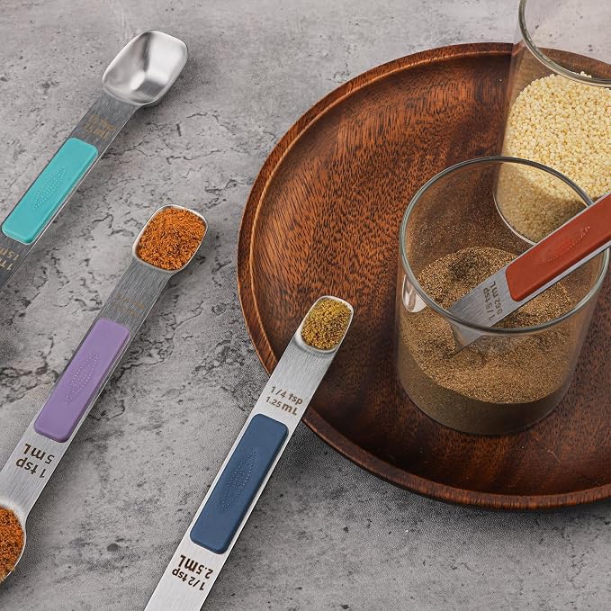 Magnetic Measuring Spoons Set Stainless Steel Double Sided Measuring Spoons with 1 Leveler Measuring Teaspoon Tablespoon for Dry and Liquid Ingredients (5, Multicolor)