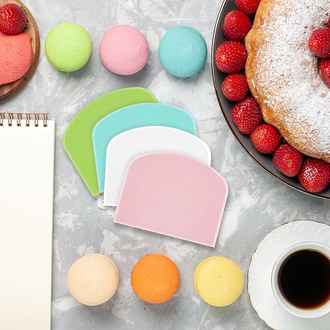 20 Pcs Plastic Dough Scraper, Sourdough Bread Baking Supplies, Multipurpose Flexible Dough Cutter Bowl Scraper Tool, Baking Bench Scraper Kitchen Tools for Cake Bread Pizza Pastry Icing Fondant