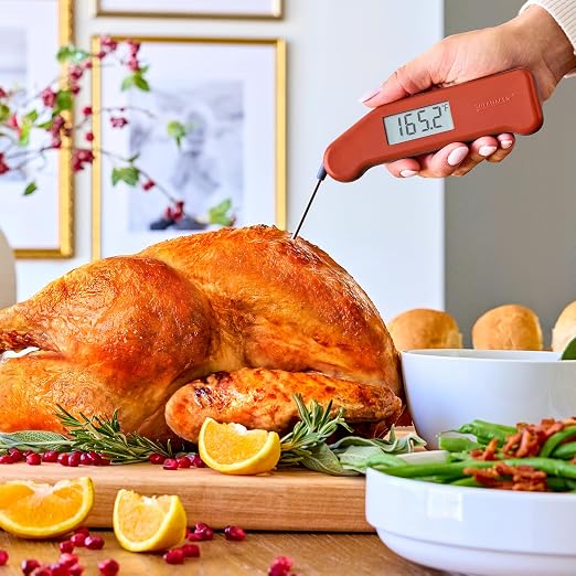 ThermoWorks Classic Thermapen, Highly-Rated Instant-Read Thermometer - Cayenne Pepper Red