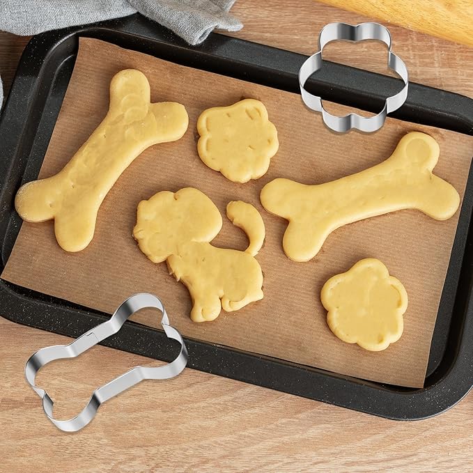 TIESOME 6 PCS Dog Bone Cookie Cutter, 3 Sizes Bone & Paw Print Cookie Cutters Set Stainless Steel Biscuit Mold Dog Theme Party Biscuit Cutter for Theme Party, Treats, and Homemade Baking