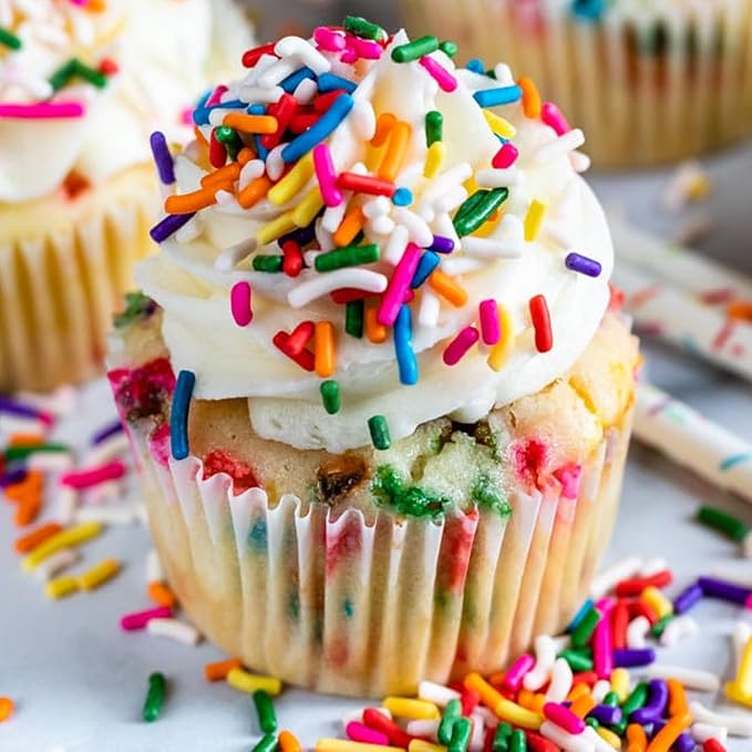 Lucky Scoops Rainbow Sprinkles Packets – 30 Individually Wrapped 7 g Packs in Resealable Pouch – Dairy-Free, Gluten-Free, Vegetarian, Soy & Nut-Free Rainbow Jimmies for Dessert Toppings for Ice Cream Sundae, Baking & Parties, Cruise Pixie Dusting
