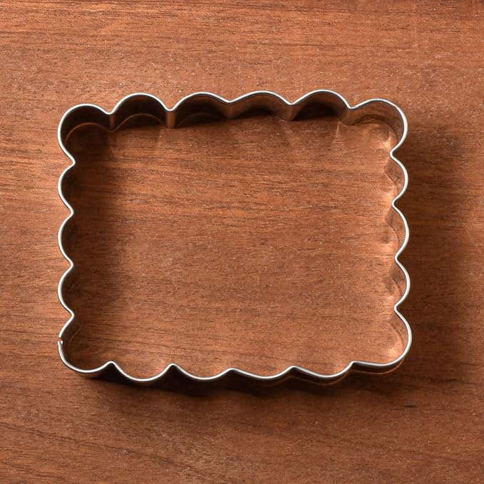 LILIAO Scalloped Edge Cookie Cutter, Biscuit Cutters, Stainless Steel (3.3 x 2.8 inches)
