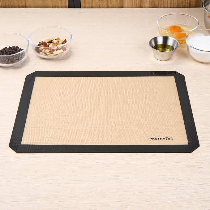 Restaurantware Non-Stick Baking Mat - 1 Count 11.8 x 15.7 Inches Silicone Baking Sheet Liner Heat-Resistant Reusable Pastry Mat Durable Non-Slip Black