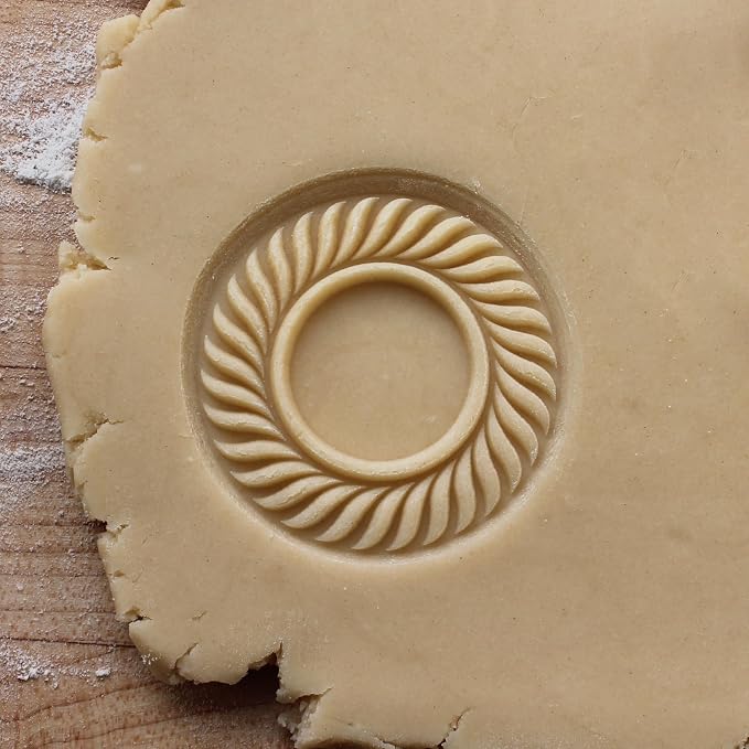 Wood Cookie Stamp, 2.5 Inch (Spiral Jelly Roll CS-141)