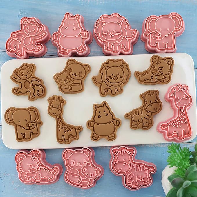 8 Pcs Cute Animal Cookie Cutters Set With Plunger Stamps Unique 3D Zoo-Themed Embossing Cutters for Baking Biscuit Muffins Royal Icing Decorations Fondant Cheese Cupcake Apple Pie Pancakes