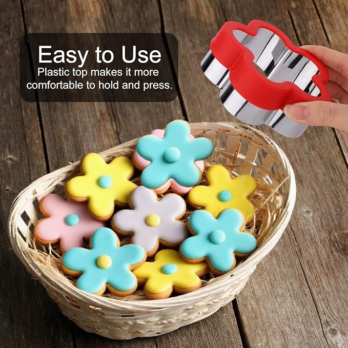 4pcs Flower Cookie Cutter, 4 Sizes Stainless Steel Baking Food Molds Floral Biscuit Pastry Cutter for Donuts English Muffins Cheese Fondant