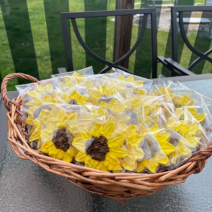 Self Sealing Cellophane Bags 100 Pcs 4 X 5 Inch,Cookie Bags With Seal for Gift Wrapping,Packaging Candies,Dessert,Bakery, Cookies, Chocolate,Party Favo,Wedding and Holiday Packaging