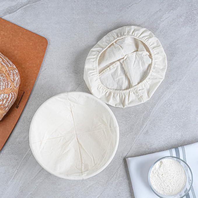 Restaurantware Bread Proofing Basket 9 Inch Round Pack of 1 Rattan Dough Fermentation Basket With Cotton Liners, Oval Banneton Bread Rising Bowl For Home, Commercial, and Artisanal Baking