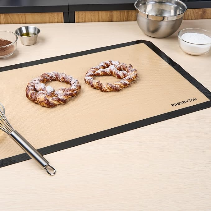 Restaurantware Non-Stick Baking Mat - 1 Full-Size 15.7 x 23.6 Inch Silicone Heat-Resistant Oven-Safe Mat - Reusable Rectangular Black Mat for Bakery and Catering