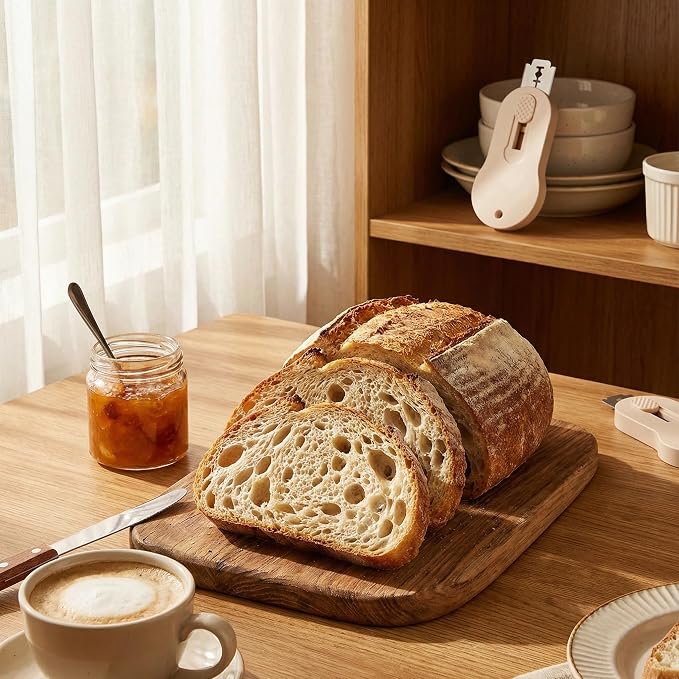 Bread Lame Sourdough Scoring Tool，Extractable & Magnetic Bread Knife Sourdough Scoring Tool，Bread Razor for Homemade Bread, Scoring Knife for Bread Baking, Includes 5 Razor Blades（Cream）