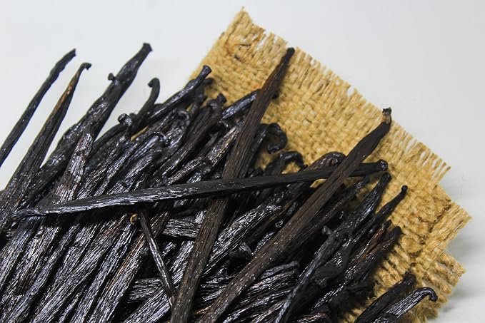 25 Plump Tahitian Vanilla Beans for Making Vanilla Extract, Vanilla Beans Grade A++, From Papua, Perfect Homemade Extract, baking and cooking (25 BEANS)