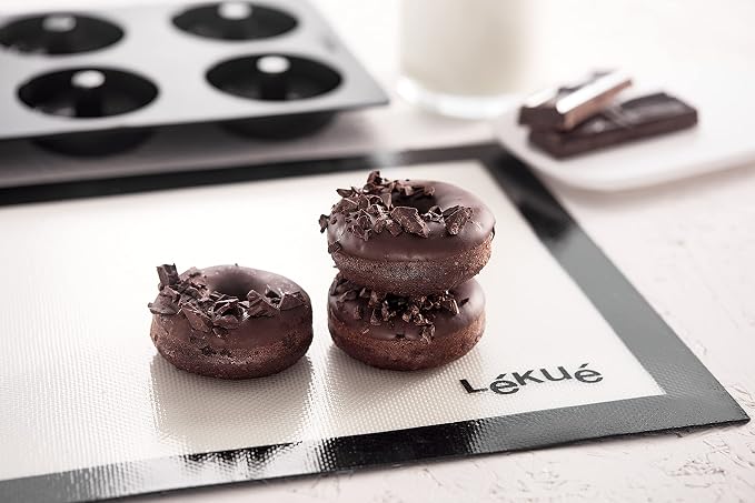 Lékué Platinum Silicone Donut Mold | 6 Non-Stick Holes For Baking - No Grease Needed | Pop-Out Oven Cake Molds | Heat-Resistant, Freezer Safe, Microwave Safe, Dishwasher Safe | Black