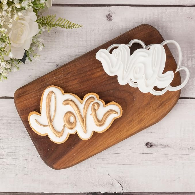 Love Cookie Cutters with Plunger Stamps Baking Dough Tools Wedding Cake Shapes PLA Accessories Cutter Molds for Birdesmaid Decorative Party 3.5" Kitchen Supplies