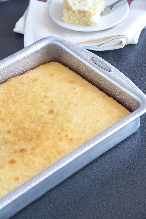 Doughmakers 9" x 13" Cake Commercial Grade Aluminum Bake Pan | Pattened Pebble Pattern is Naturally Non-Stick & Evenly Bakes | Perfect For Baking Cakes & Brownies | Makes 9" x 13" Cakes