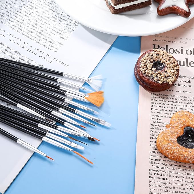 15pcs Cake Decorating Brushes Kit Fondant Paint Brush, Food Paint Brush Baking Decorating Tools for Sugar Cookie Candy Icing Cake Decoration (Black)
