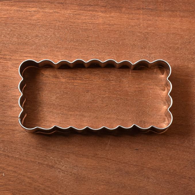 LILIAO Scalloped Edge Cookie Cutter, Biscuit Cutters, Stainless Steel (4.2 x 2 inches)