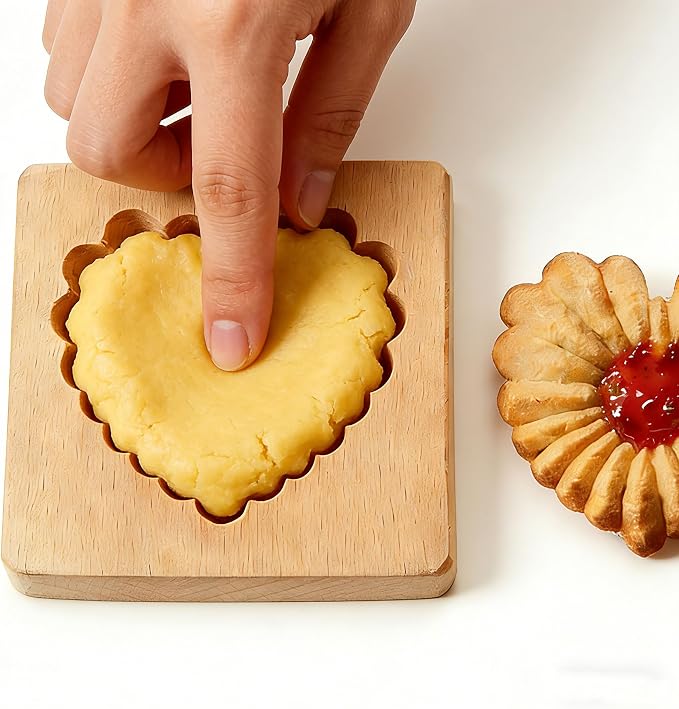 Carved Wooden Gingerbread Cookie Mold,3D Wooden Baking Mold Cookie Biscuit Press Stamp Molds,Cookie Cutter,Cookie Stamp,DIY Biscuit Stamp Mould for Halloween Thanksgiving Christmas(loving)