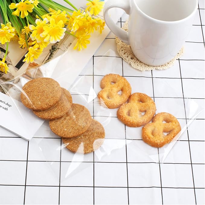 Romeda 300 Pcs Cellophane Bags, 4x6" 2.8 Mils Cookie Bags for Packaging, Small Cellophane Bags Self Adhesive, Cello Bags Small Clear Plastic Bags for Candy, Bread, Dessert, Party Favors, Bakery