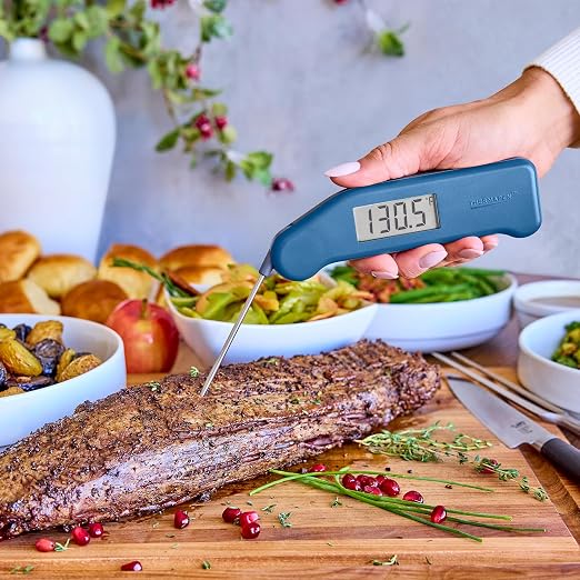 ThermoWorks Classic Thermapen, Highly-Rated Instant-Read Thermometer - Cayenne Pepper Red