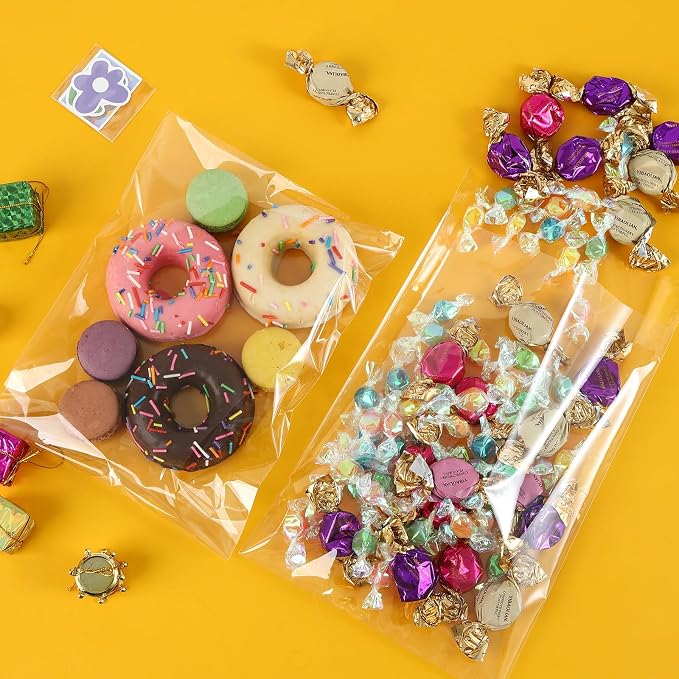 Self Sealing Cellophane Bags 5-1/2'' x 7-1/2'' Clear Cellophane Cello Bags,200 pcs Cellophane Candy Bags Fit 5 X 7 Inch Cards Photos,A6 A7 Envelopes Candy,Packaging Gifts,Cookies