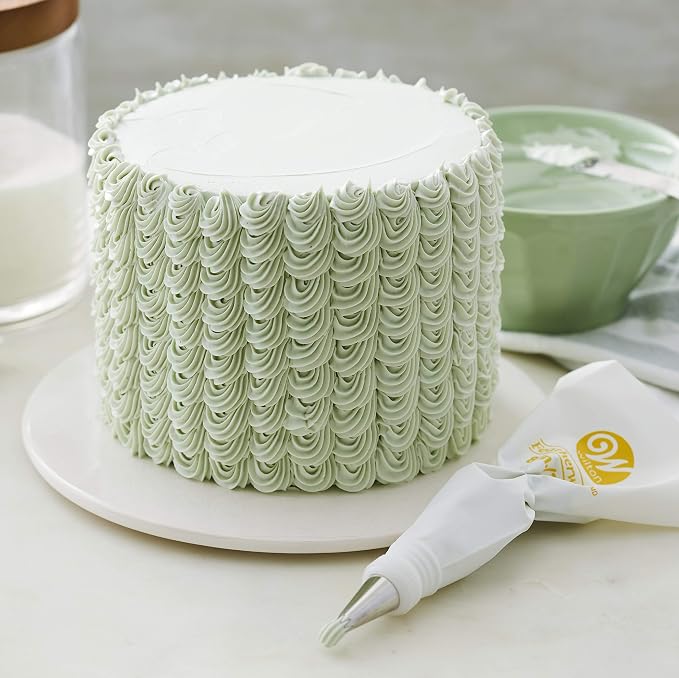 Wilton Reusable Featherweight Piping Bag, Large Piping Bags Made Of Durable Coated Polyester, White Piping Bags For Cake Decorating, 16 Inch