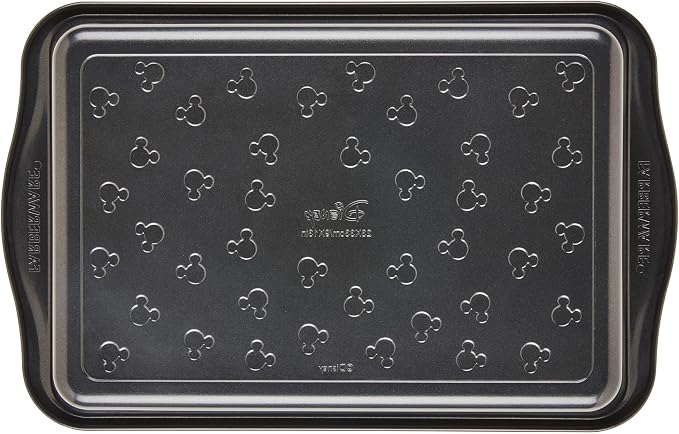 Farberware Disney Bake with Mickey Mouse Nonstick Baking Pan/Cake Pan, Rectangle, 9 Inch x 13 Inch Non Stick Bakeware Pan - Black