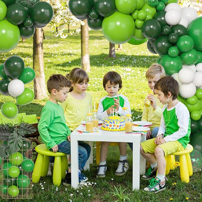 Amandir 153pcs Green Balloon Arch Garland Kit, Different Sizes 18 12 10 5inch Dark Emerald Light Lime Green Latex Confetti St Patricks Day Balloons Safari Jungle Birthday Graduation Party Decorations