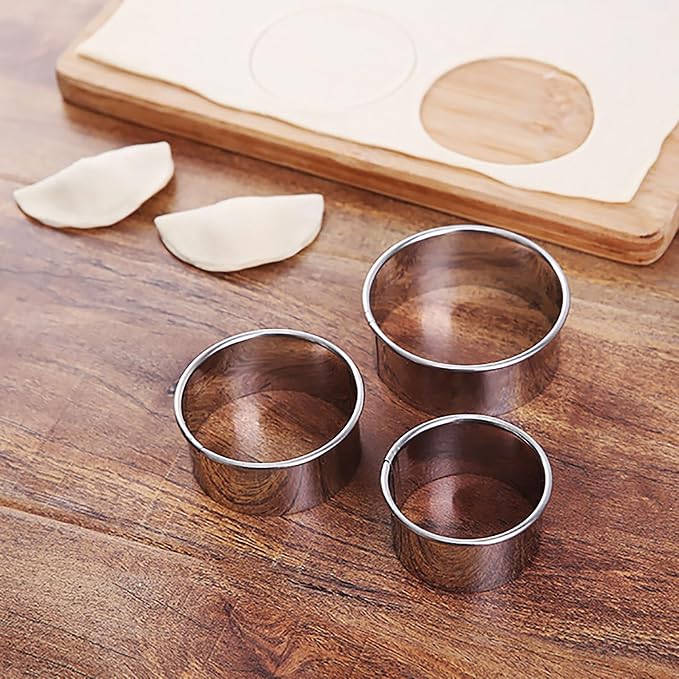 3 Pieces Round Cookie Cutters Set Circle Pastry Cutters Dumpling Cutters Stainless Steel Circle Biscuit Pastry Cutters for Baking 1.4 inches high. (3pcs-3.2inch, 2.8inch, 2.4inch)