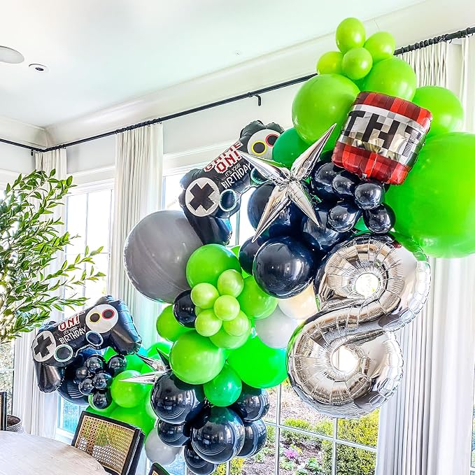 Voircoloria 90pack Green Balloons Different Size 18/12/10/5 Inch Green Balloon Garland Arch Kit for Graduation, St. Patrick's Day, Dinosaur, Jungle, Forest, Wedding, Birthday, Christmas Decorations