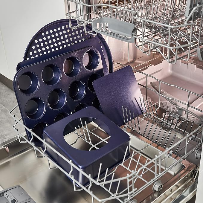 Zyliss E980198 Non-Stick Loaf Tin | 1L/1lb | Carbon Steel | Dark Blue | Bread Tin for Baking/Bakeware | Dishwasher Safe | 5 Year Guarantee