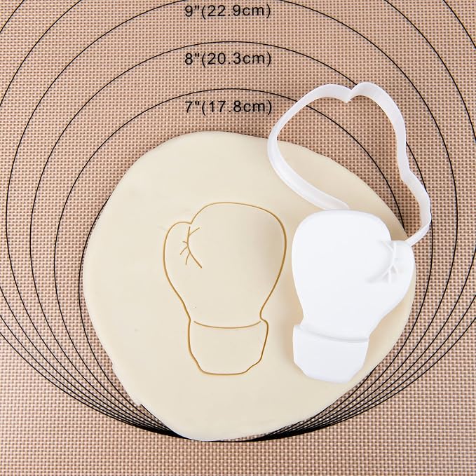 Mostop Boxing Glove Cookie Cutter with Stampers, 3D Sports Cookie Cutter Set, Cake Decoration Tools Birthday Party Supplies Favors
