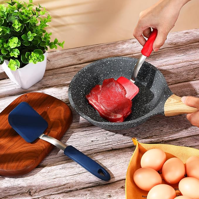 Silicone Cookie Spatula Turner 2 Pack Mini Brownie Spatula Flexible Kitchen Small Silicone Turner for Nonstick Cookware Heat Resistant No Scratch Flipper for Pancake(Solid Flat,Red,Blue)