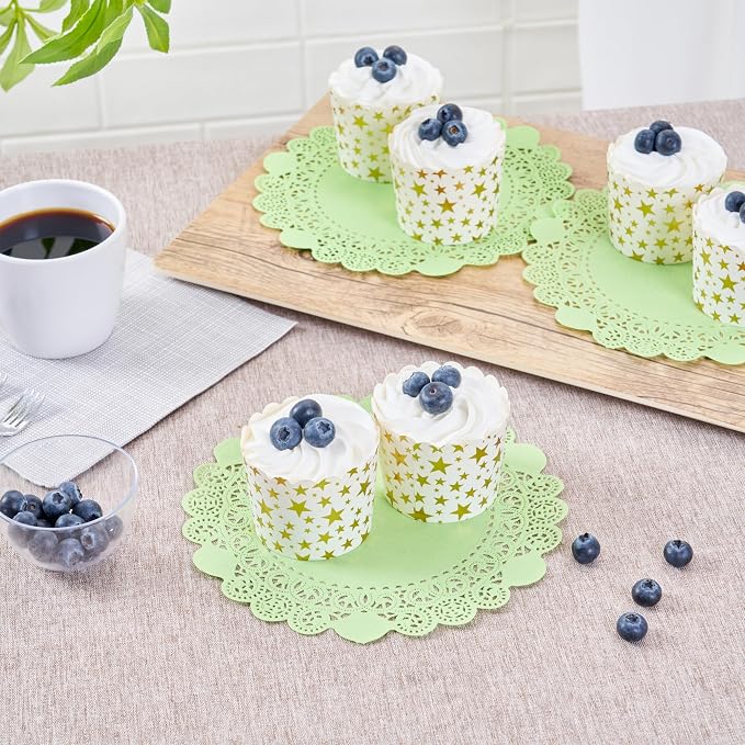 Pastry Tek 8 x 8 Inch Paper Lace Doilies, 100 Disposable Table Doilies - Elegant Lace Finish, Long Lasting, Green Paper Doily, for Pastries, Cupcakes, Desserts - Restaurantware