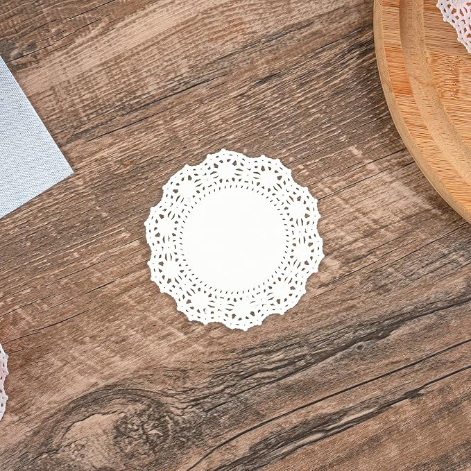 Restaurantware-Pastry Tek 4 x 4 Inch Lace Doilies, 4,000 Decorative Tableware Placemats - Disposable, Round, White Paper Table Doilies, for Birthdays, Or Weddings, Table Decor